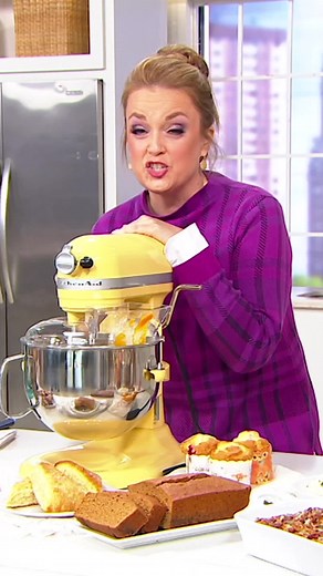 Baking Thanksgiving Pies with KitchenAid Mixer | QVC Shop With Me
