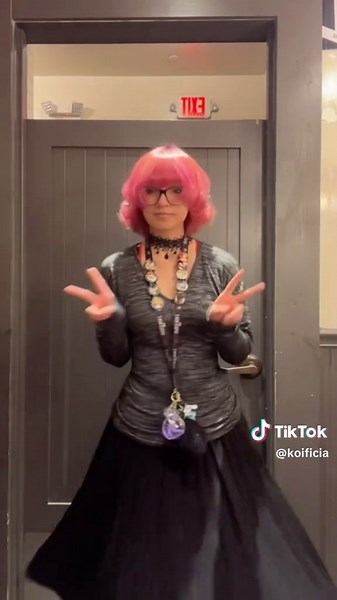 Discovering Hot Topic's Dressing Room
