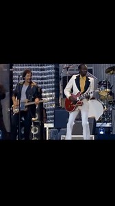 [Performance 🎵] 🎸🥁🎤Artistes : Chuck Berry, Bruce Springsteen & The E-street Band . #live #artistes #musique | imusic-school