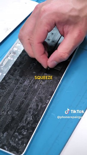 Apple Magic Keyboard Repair - Disassembly and Battery Replacement