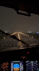 4.2K views · 61 reactions | Cockpit View — Strong Crosswind Night Landing With Visible Crab to Align V1 | Positividade Frases | Facebook