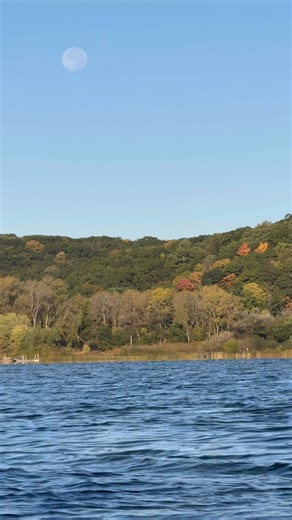 A calm, beautiful and brisk morning today at Devil’s Lake State Park. #Devilslakestatepark | Skillet Creek Media