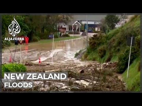 New Zealand floods forces hundreds to evacuate