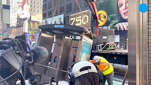 Last public pay phone in New York City removed as city offers more free wifi kiosks