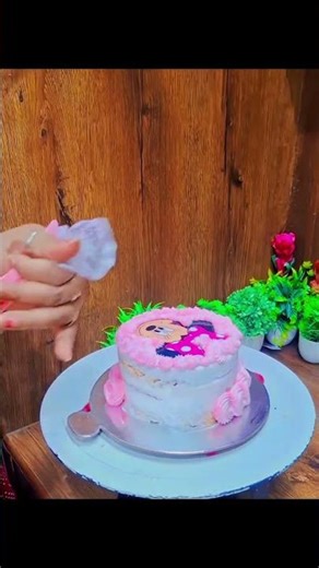 mini mouse theme cake in butterscotch flavour.....