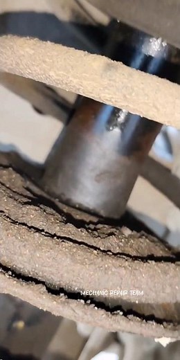 Front shocker absorber leaks noises 😊👍 #shorts