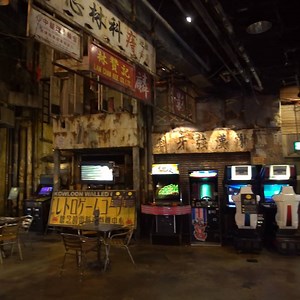 This gaming arcade transports you to a crime-filled underworld... and it's SICK | Vocativ