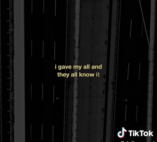 Selena Gomez - Lose You To Love Me (Official Music Video)