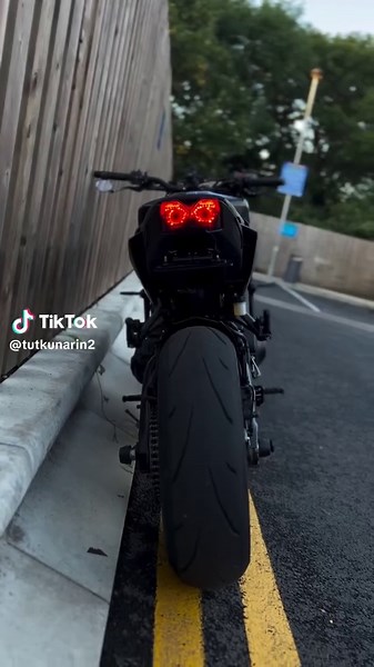 Yamaha MT-09 Gen 2 Performance Review