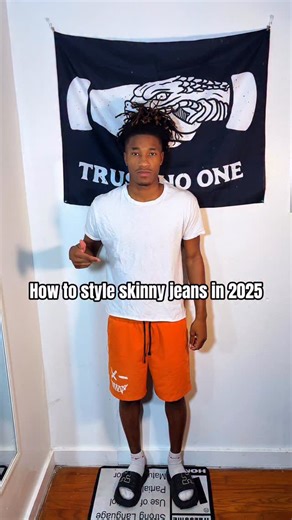 @tokenxtdoorr on Instagram: "How to style skinny jeans in 2025"