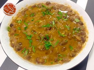 Egyptian Style Fava Beans with Garlic & Tomato