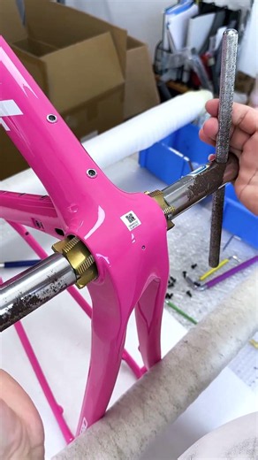 GRARO 54CM｜精密タップ加工工程｜見えない精度が完成度を決める