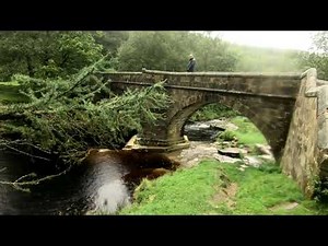 Derwent Reservoir / Peak District UK Hiking