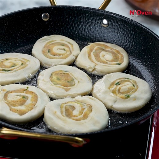 14K views · 107 reactions | Instant Atta Aloo Nashta Recipe | Crispy & Soft Snacks with Simple Ingredients! | Evening Nashta Recipe #AttaAlooNashta #EasyNashtaRecipe #CrispySoftBreakfast #आटाआलूनाश्ता #नाश्तारेसिपी #क्रिस्पीसॉफ्टनाश्ता | N'Oven - Cake & Cookies | Facebook