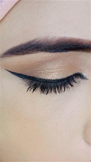 EYE MAKEUP Black eye makeup🔥❤️#shortsvideo#viralshort#eyemakeup#eyemakeuptutorial#eyeshadow#eyeline