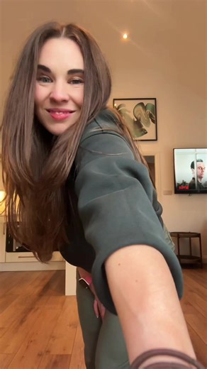 Dance with Zara Larsson: State-Side Acro Moves