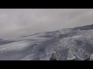 Images impressionnantes de la tempête à 150 milles du Cap Horn !