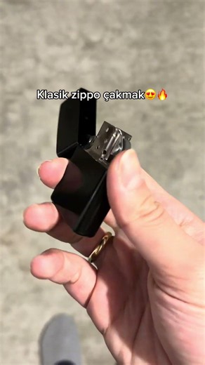 Kişiye özel baskı seçeneğiyle kendine ait zippon olsun istemez misin? 😎