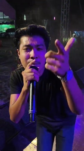 วิดีโอของ บ่าว ณัชพล (@baw_natchaphon) พร้อมเพลง เสียงต้นฉบับ - บ่าว ณัชพล