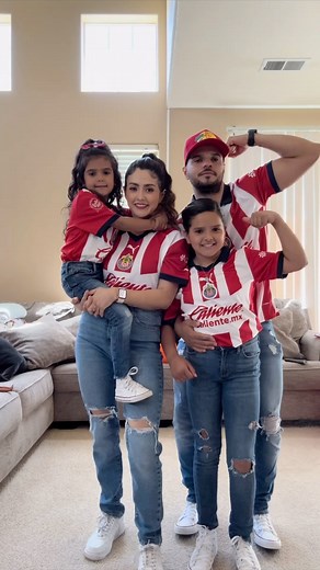 71 reactions · 12 comments | En el libro de la vida 勇La familia 六‍六‍戮‍戮 Es la historia más hermosa ♥️ #familia #family #amor #pequeñafamilia #misamores #parati #viral #blogger #bloggerstyle #bloggerlife #mifamiliamitesoro❤️ #mifamily❤️ | Ezzelyn Ramirez | Facebook