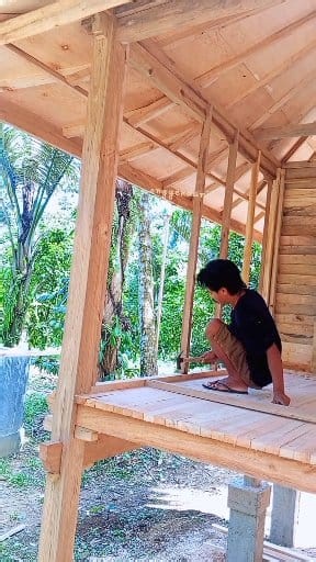 2.3M views · 40K reactions | Membuat rangka dinding rumah panggung kayu. Making a wooden stilt house wall frame. #tukang #creative #gazebo_ #rumah #woodworking #design #diy. | Onggek Dani | Facebook