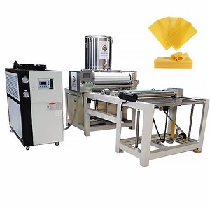 [Hot Item] Full Automatic Bees Wax Foundation Sheet Embossing Making Machine Beeswax Honeycomb Machine