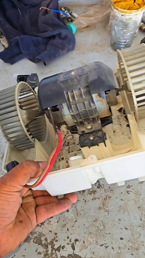 141K views · 1.1K reactions | Blower ? #efiautoelectrician #automotive #faultcodewithamza #automotive #faultcodewith #autotechnician #efiautoelectrician #automotive #faultcodewith #autotechnician #efiautoelectrician | Fault Code With Hamza | Facebook