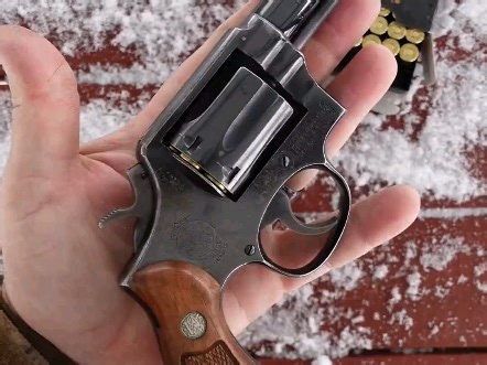 史密斯威森.38口径左轮手枪