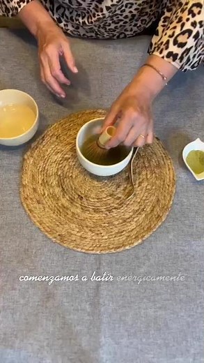 Cómo preparar matcha correctamente 🍵 (paso a paso)