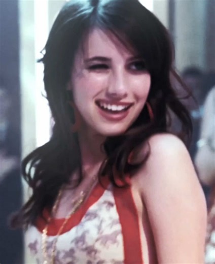 Emma Roberts como Poppy Moore: Edición Estética de Wild Child