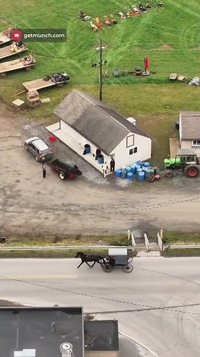 Welcome To Amish Country: A Simple Life