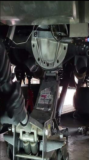 How to drop the Diff on Leaf Springs - Lowering Blocks #suspension #diy #automotive