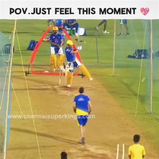 Thala Dhoni Hitting Pure Vintage Shots In The Nets! 💛🙌
