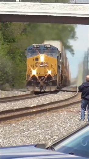 CSX I157 Intermodal Double Stack Train from Berea, Ohio 5/24/2025 #shorts #csx #train #railroad #ns