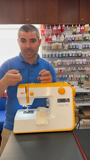 23K views · 527 reactions | Se a sua linha acumula toda por baixo do tecido … este vídeo é para si  Uma dica simples que faz toda a diferença! Gostou? não se esqueça de partilhar :) #costuraurbanapt #10anos #dicasdecostura #sewingmachine #costurainiciantes | Costura Urbana.pt - Lisboa | Facebook