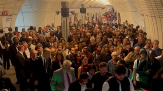 Commuting chaos during London tube strike goes viral