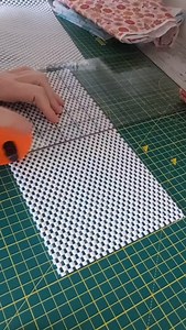Stubborn Jar Lids? No problem! 💪 If you've ever struggled with tricky to open jar lids, my handmade fabric jar grippers are here to save the day without the need to ask for help✨ Each one is sewn with love in a range of stylish fabrics – functional, reusable, and a must-have for every kitchen. 💕 Perfect as a gift, or treat yourself to a little handmade help. 🧵 Shop now at Juniper Jane Craft on Etsy! ➡️ Link in bio! #handmadebusiness #jargripper #kitchenhack #smallbusiness #sewing | Juniper Ja