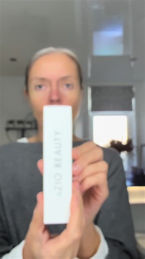 Cold weather skin saver ❄️ This Age-Defy Tinted SPF Perfector from Azio Beauty is such an easy morning step if you want light coverage, a smoother-looking base and a natural tint without the heavy feel. Perfect for no-makeup days, busy mornings and anyone who wants their skin to look more even with minimal effort. Blends in like a moisturiser, sits beautifully under makeup and gives that soft, healthy glow finish. A quick, everyday essential for winter skin routines and simple beauty steps. #tin