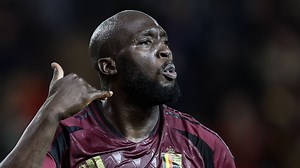 Du gauche puis du droit : le deuxième but de Romelu Lukaku face à l’Ukraine, synonyme de maintien en Ligue A - RTBF Actus