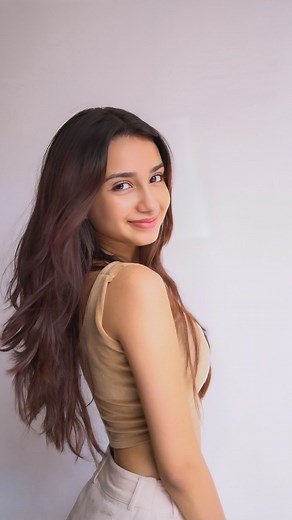 Shraavani Jawale on Instagram: "Couldn’t gate keep my perfect summer hair care routine !! The L’Oréal Paris Extraordinary Oil range is an absolute lifesaver for my hair! Grab yours now ! @lorealparis @mynykaa #AD #ExOilSerum #ExtraordinaryOilRange #hair #haircare #shinyhair #ExtraordinaryCareForSummerHair #LOrealParisIndia #LOrealParisHaircare #LOrealParis antifrizz, hair care, hair serum, glossy hair, conditioner, shampoo, frizzy hair"