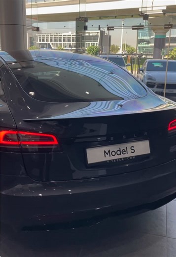 2024 Tesla Model S: Redefining Electric Performance