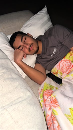 ‏he shouldve told me how to work that alien water despenser #fyp