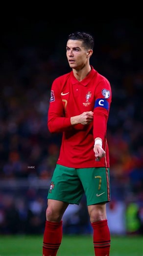 Cristiano Ronaldo inspirational icon wallpaper