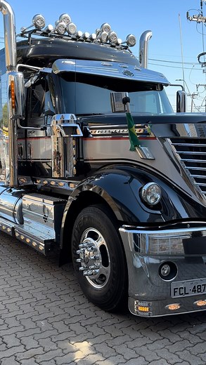 Lone Star Harley Davidson no Brasil só existe um, e ainda com sistema de som amplificado com #soundigital ❤️ Obrigado @luisloucatelli pela visita! ✅ único no Brasil ✅ único com sistema de som no mundo! . #lonestar #harleydavidson #peterbilt #trucks #somautomotivo #caraudio | SounDigital