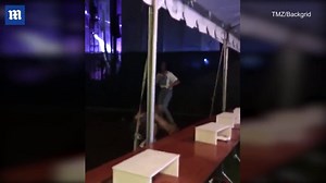 Malia Obama goes crazy dancing at lollapalooza