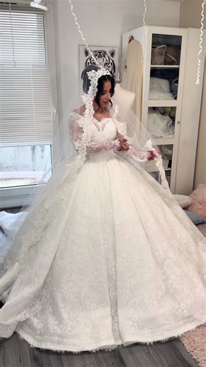 ✨ Suivez-nous pour notre vlog du samedi ✨ Aujourd’hui, vlog prestation de Negafa, entourée de ma magnifique mariée et de sa famille incroyable 🤍 with @WINEN - Makeup Artist 💄 en accompagnement L’année 2026 s’annonce pleine de nouveautés, incha’Allah ✨ Merci infiniment pour votre confiance 🤍 À très vite pour de nouvelles aventures ✨ ⸻ #couple #mariage #pourtoi #viral_video