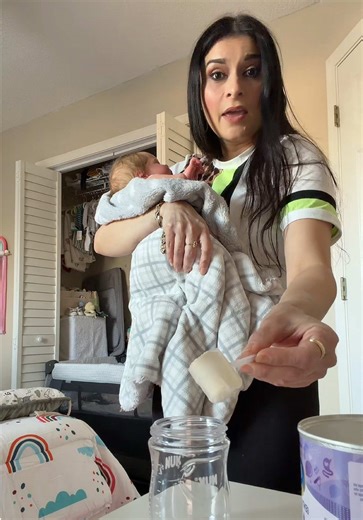 CUIDANDO A MI BEBÉ, RECIÉN NACIDO DESPUÉS DE SU PRIMER VACUNA YouTube, Karla Lemus Instagram KL. Reborn.#bebesreborn#rutina #bebe#vacuna#mama