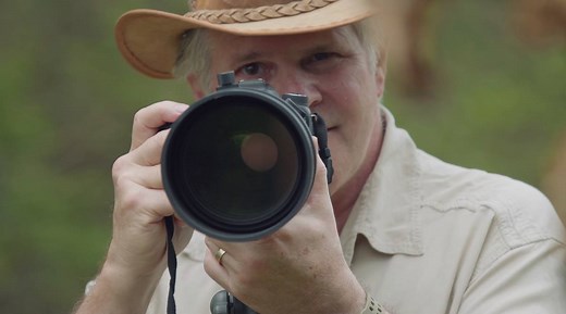 Wildlife artist Andrew Bone lives by a motto: "Don't paint it unless you've studied it, been chased by it, or done something to save it." Take a glimpse of his remarkable life in our latest video https://bit.ly/2DtLcpI | Park West Gallery