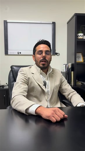 🤔 ¿Sabes realmente qué hace un médico internista? El Dr. José Reyes Yanes responde las preguntas más comunes 👌🏽 El médico internista es el especialista que ve al paciente de forma integral, coordina diagnósticos y da seguimiento a enfermedades complejas o crónicas 🩺 📌 Si buscas una atención completa y bien dirigida, el internista es clave para tu salud. Te esperamos en Hospitales San José 🏥 | Hospital San José Navojoa