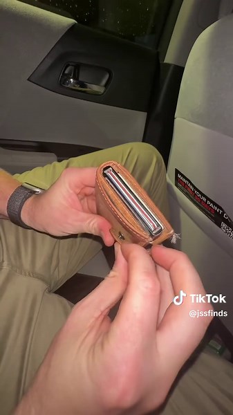 Stylish Leather Wallets for Men: Premium Choices